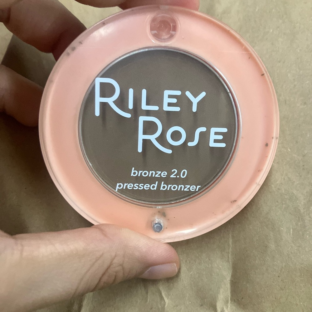 F21 bronzer - Picture 4 of 6